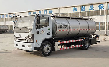 山東客戶介紹朋友到我司購(gòu)買半掛鮮奶運(yùn)輸車